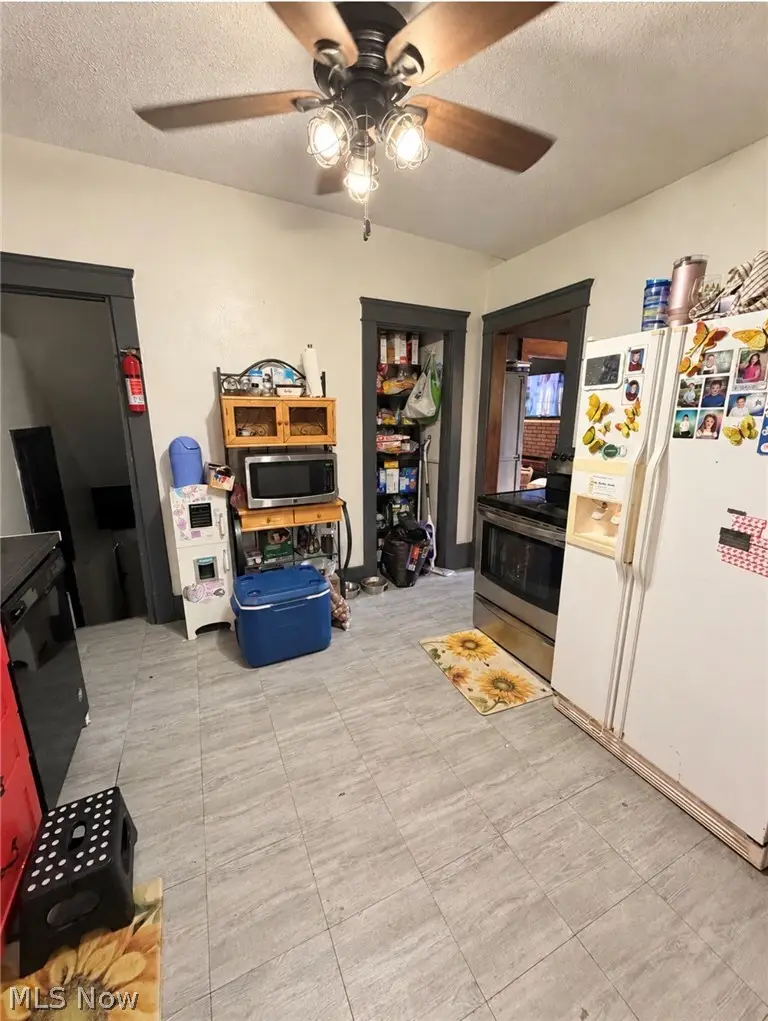 996 Hazelwood Se Avenue, Warren, OH 44484 - #3