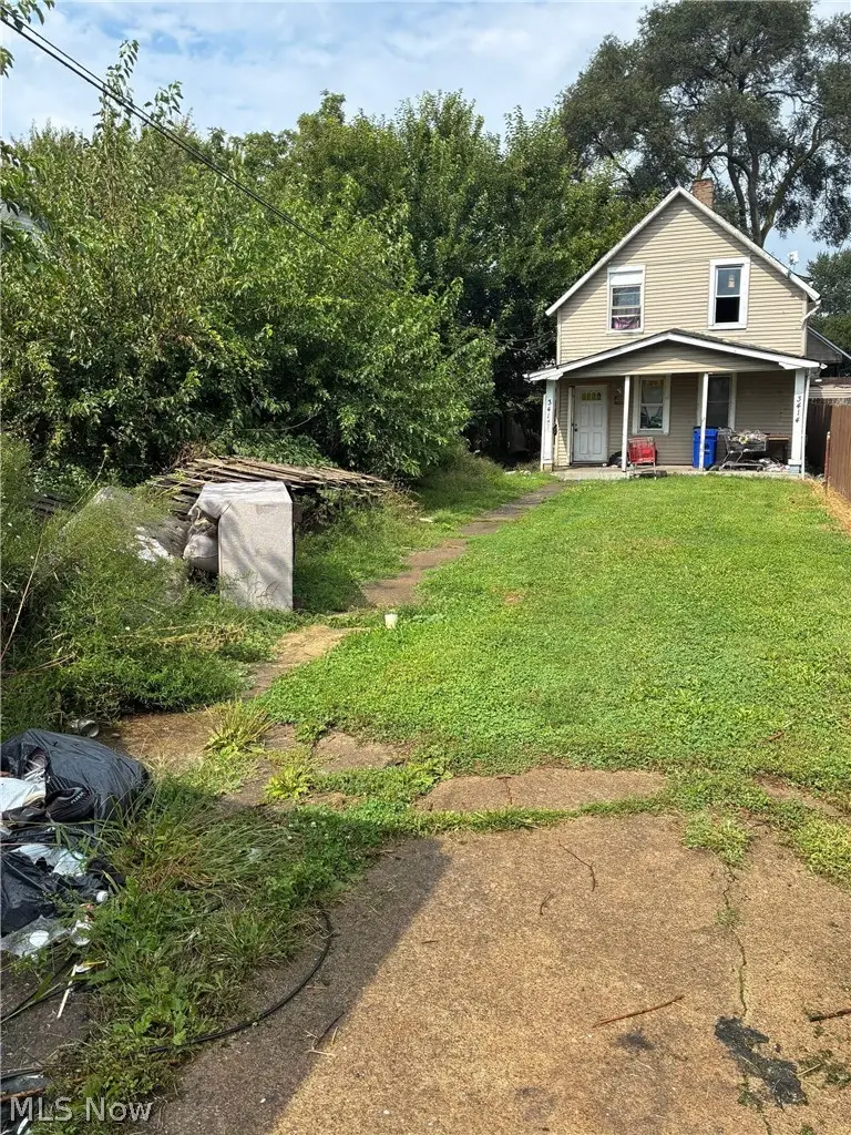 3414 Walton Avenue, Cleveland, OH 44113 - #3