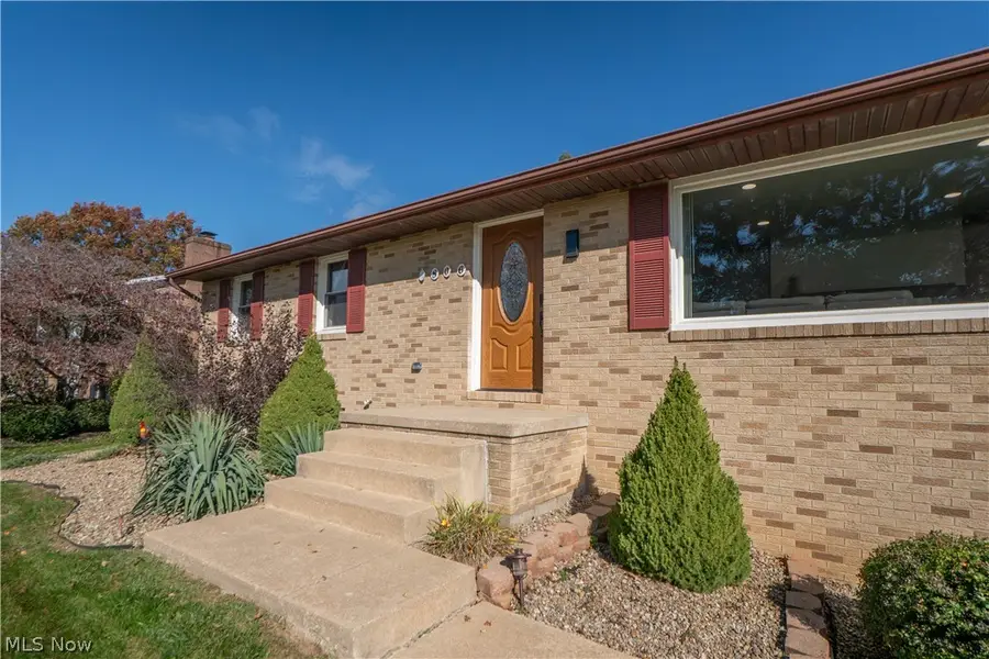 1806 Oberlin Sw Avenue, Massillon, OH 44647 - #3