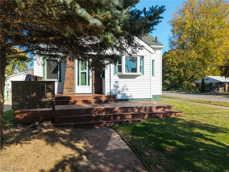 173 W Way Street, Barberton, OH 44203 - #2