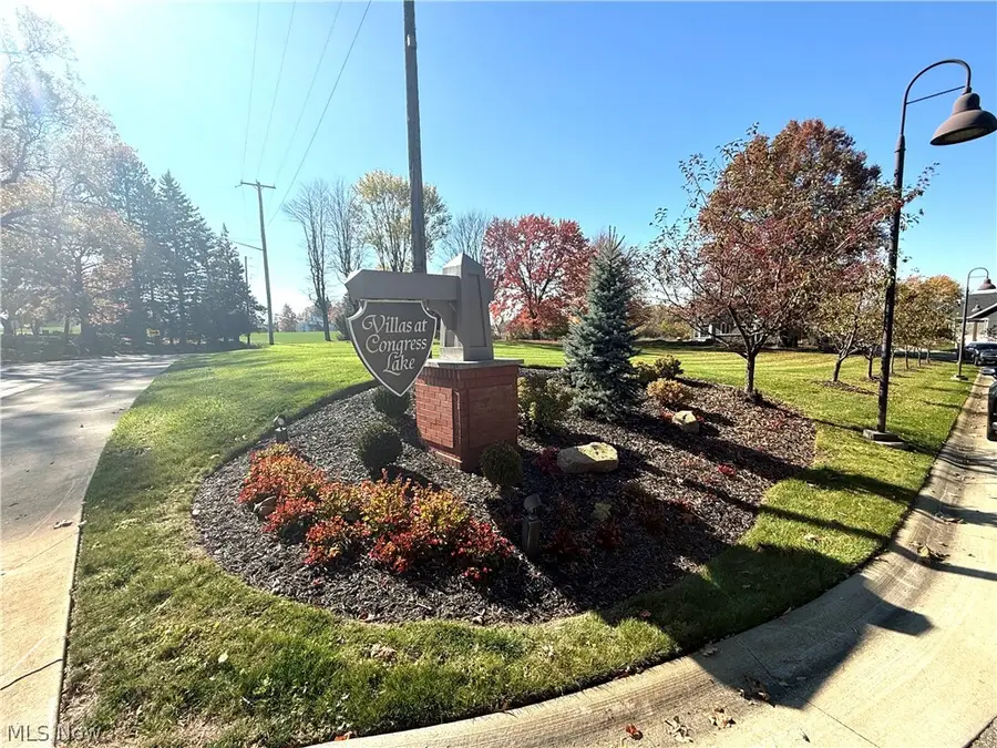142 Relentless Way, Hartville, OH 44632 - #3