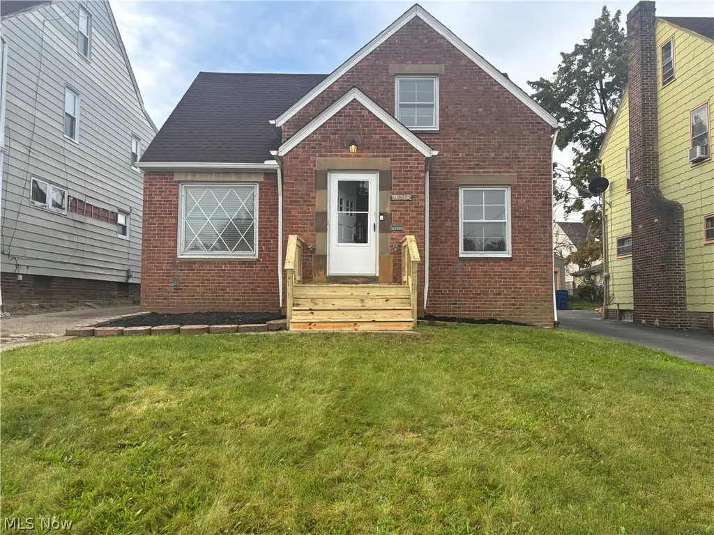 16316 Walden Avenue, Cleveland, OH 44128 - #1