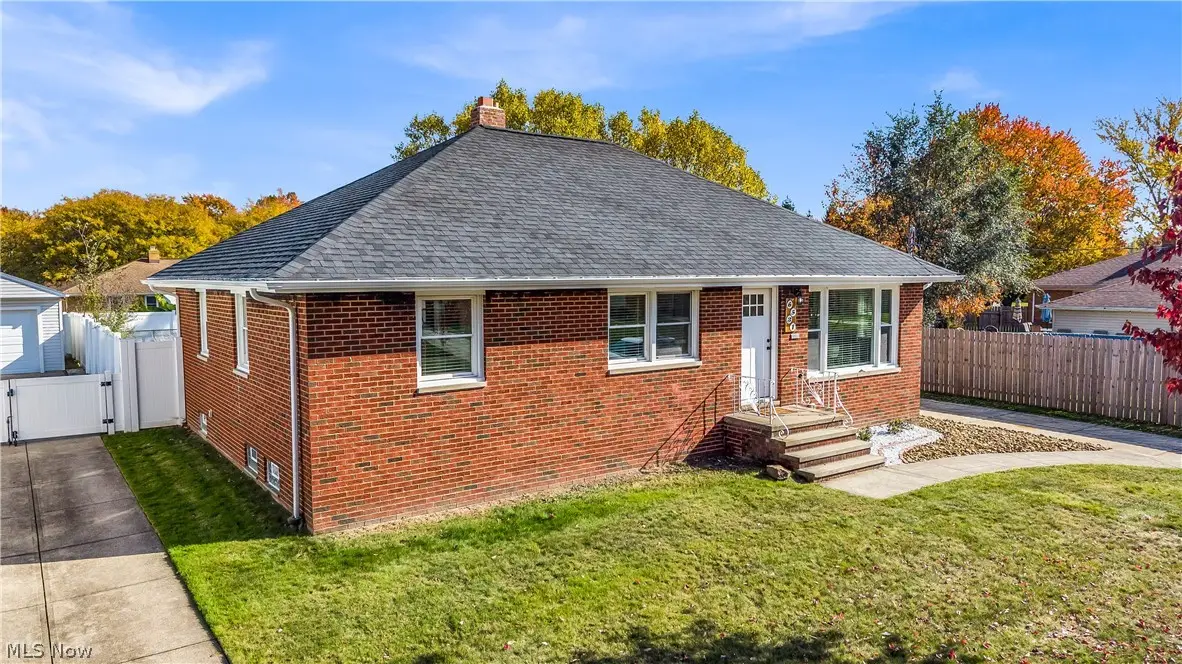 6531 Mariana Drive, Parma Heights, OH 44130 - #1