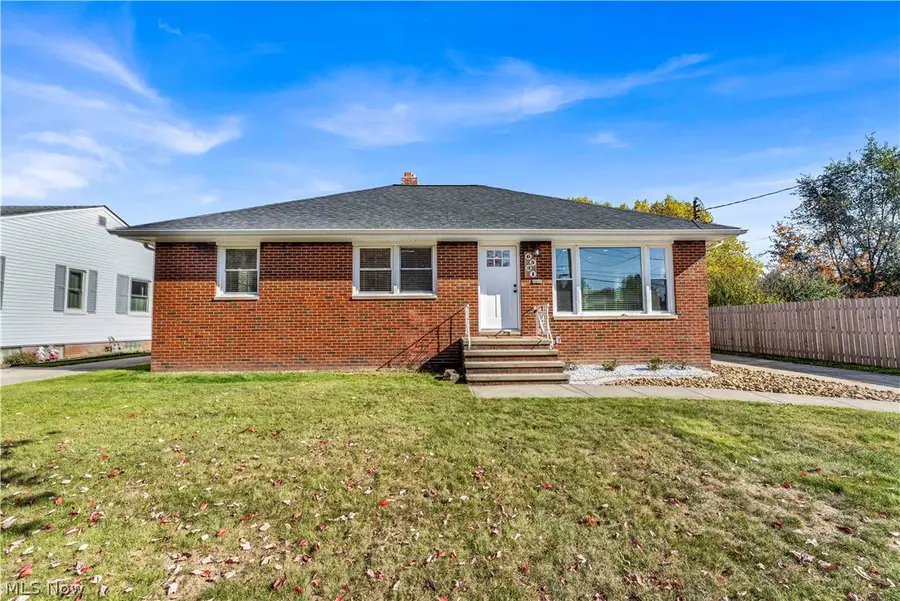 6531 Mariana Drive, Parma Heights, OH 44130 - #2