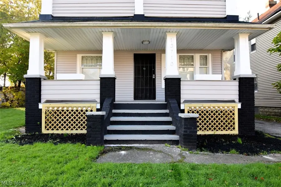 13710 Benwood Avenue, Cleveland, OH 44105 - #2