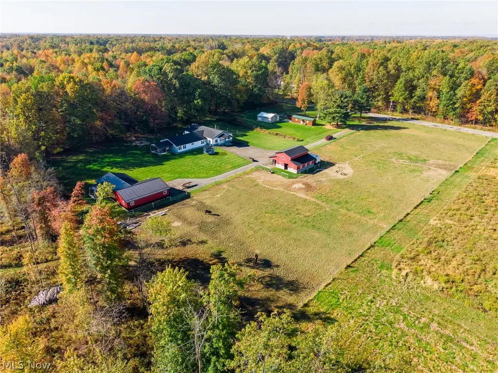 6988 North Park Road, Bristolville, OH 44402 - #1