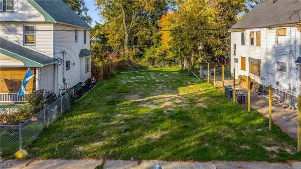 2120 Kenneth Avenue, Cleveland, OH 44109