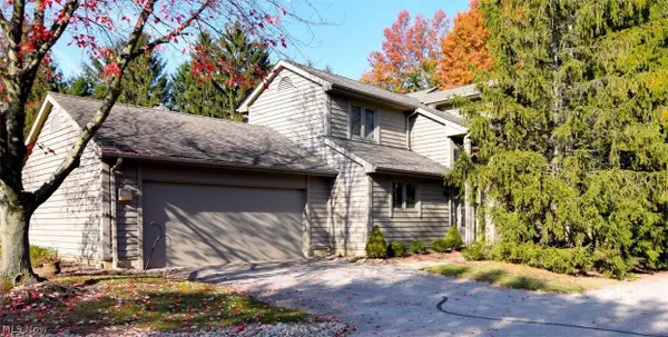 16 Chelsea Court, Beachwood, OH 44122