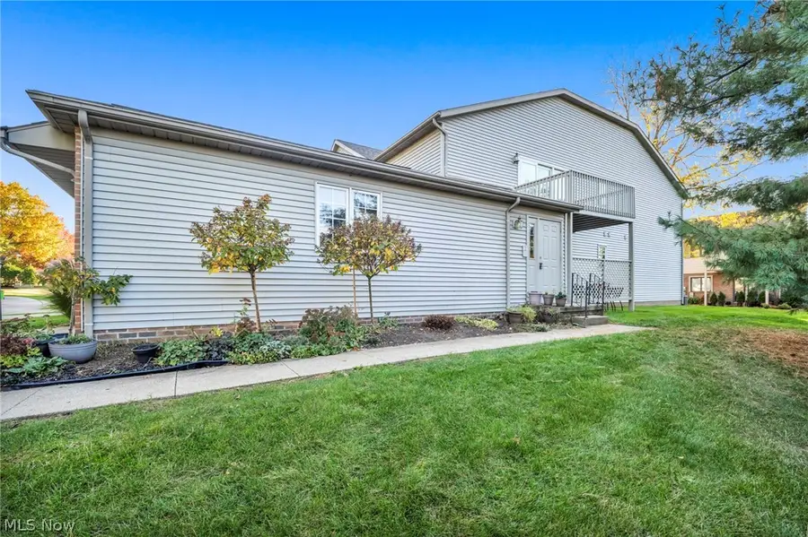 411 Sherbrook Ne Circle #411D, North Canton, OH 44720 - #2
