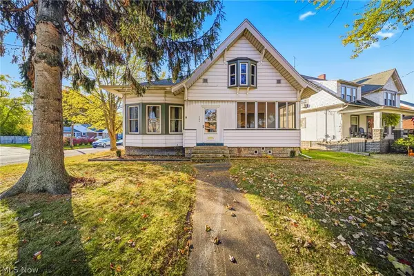 2306 Walnut Boulevard, Ashtabula, OH 44004