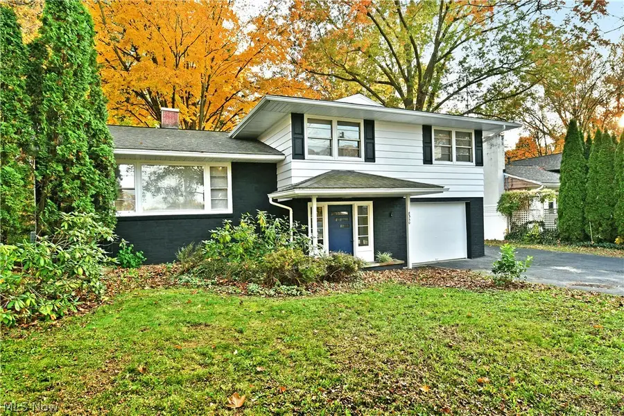 8350 Fairhill Ne Drive, Warren, OH 44484 - #2