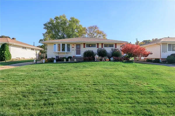 7307 Nobb Hill Drive, Parma, OH 44130