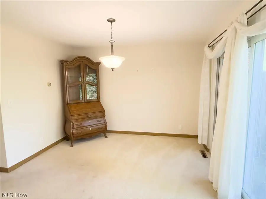 157 Drury Lane, Mayfield Heights, OH 44124 - #3