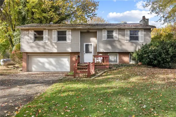 8203 Cemetery Road, Vermilion, OH 44089
