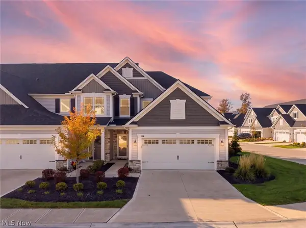606 Monteforte Court #43, Avon Lake, OH 44012
