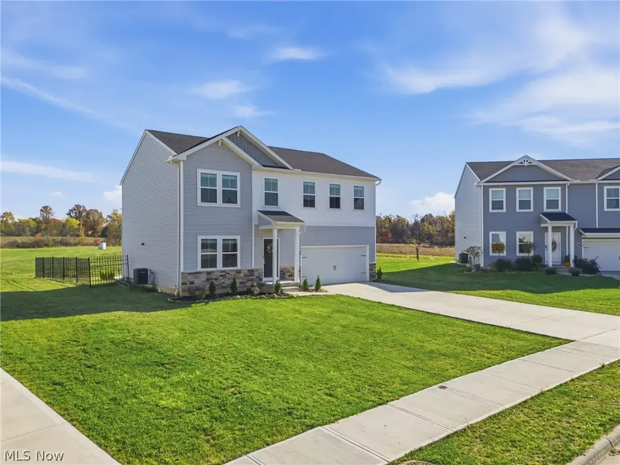356 Jonagold Ne Drive, Louisville, OH 44641 - #3