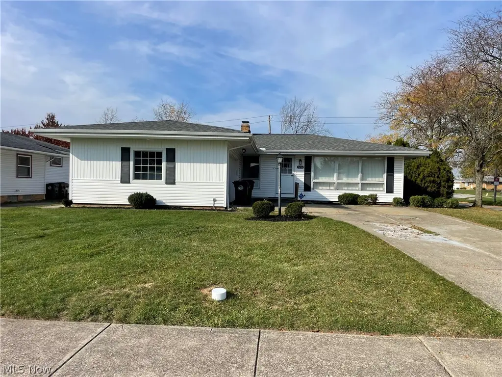 7296 Dell Haven Drive, Parma, OH 44130 - #1