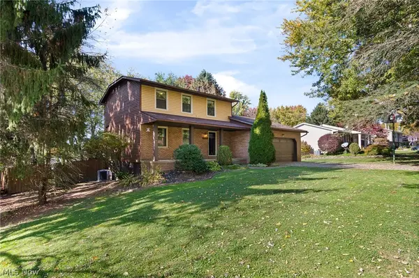 11179 Billingham Nw Avenue, Uniontown, OH 44685