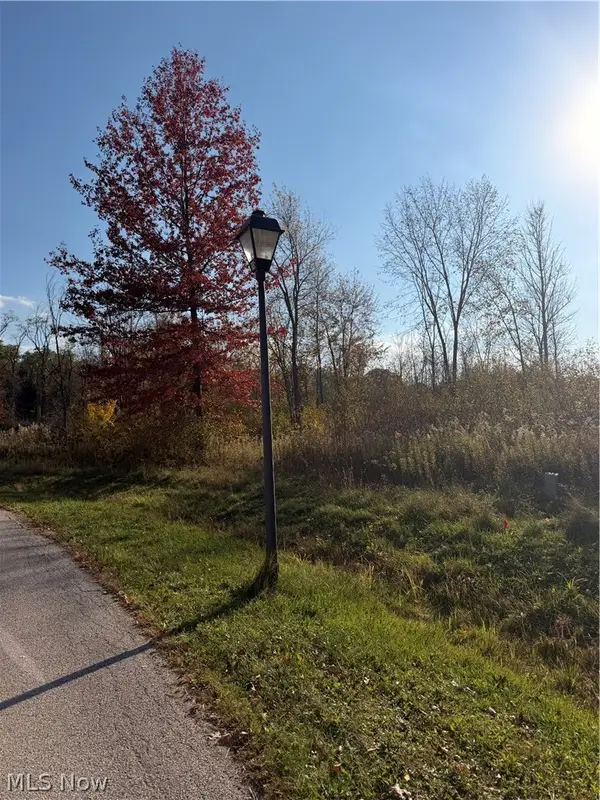 Florence Avenue, Ashtabula, OH 44004