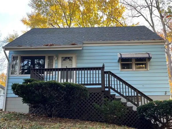 877 Burbank Avenue, Akron, OH 44305