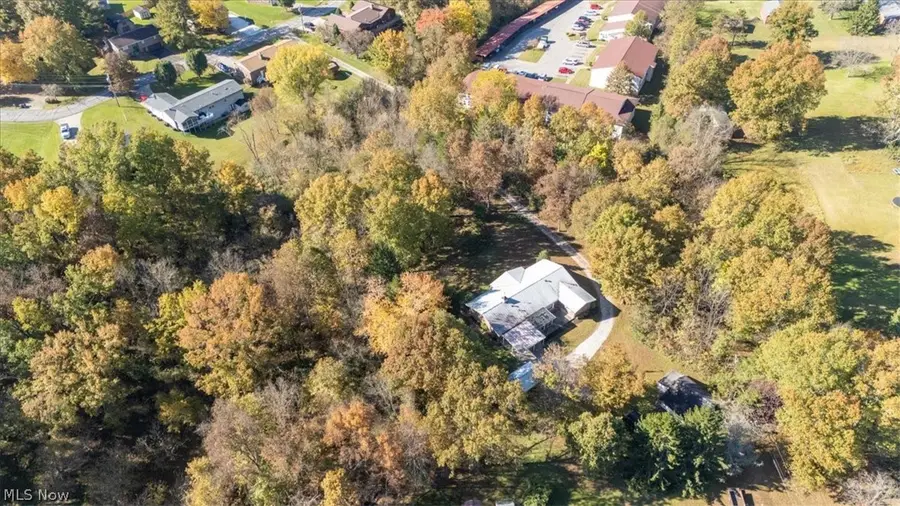105 Windsor Drive, Mineral Wells, WV 26150 - #2