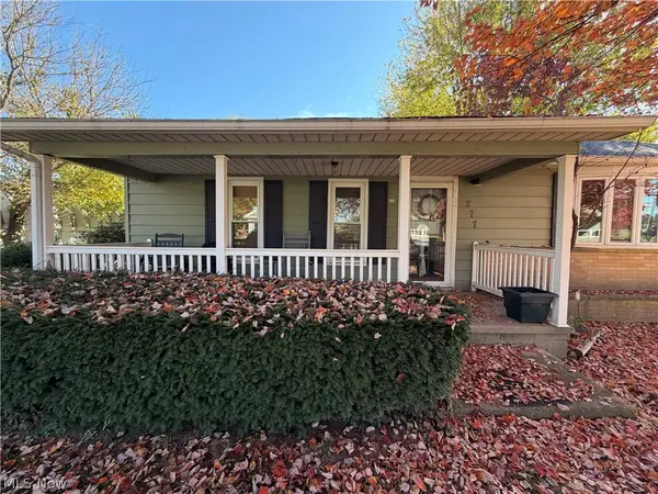 277 Stonecreek Sw Road, New Philadelphia, OH 44663