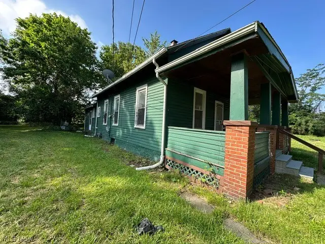 14808 Pepper Avenue, Cleveland, OH 44110 - #2