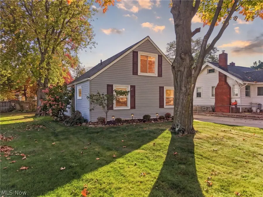 127 Beachdale Drive, Avon Lake, OH 44012 - #2