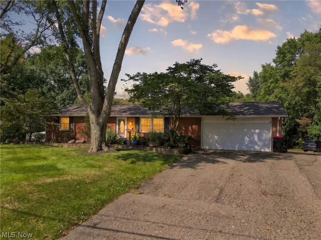 7445 Braucher Nw Street, North Canton, OH 44720 - #1