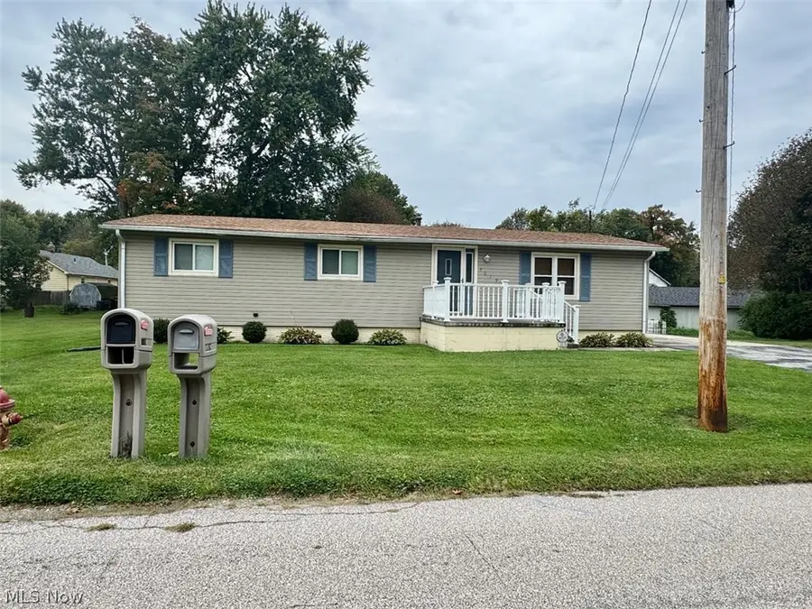 5819 Hillcrest Avenue, Ashtabula, OH 44004 - #2