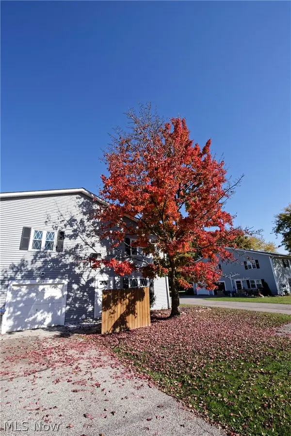 4213 Dennis Lane, Brunswick, OH 44212