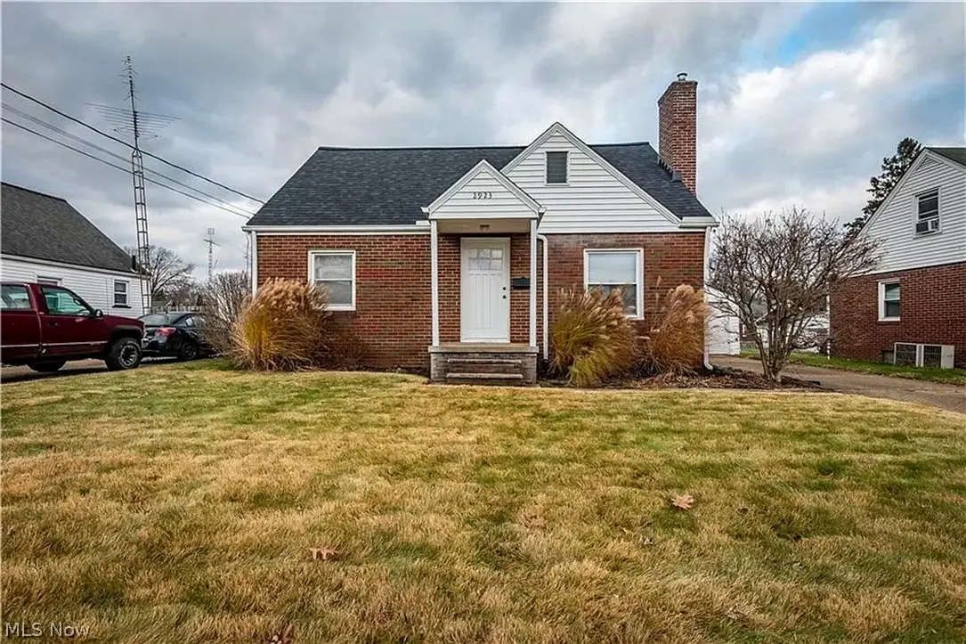 2923 Helen Nw Place, Canton, OH 44708 - #1