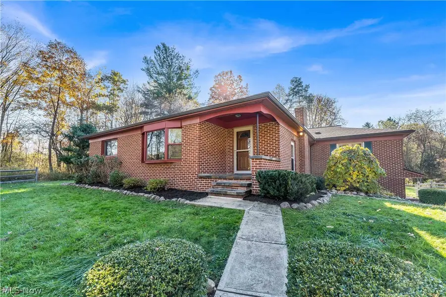 8633 Kinsman Road, Novelty, OH 44072 - #3