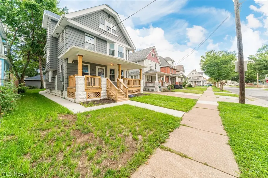 4211 Sackett Avenue, Cleveland, OH 44109 - #3