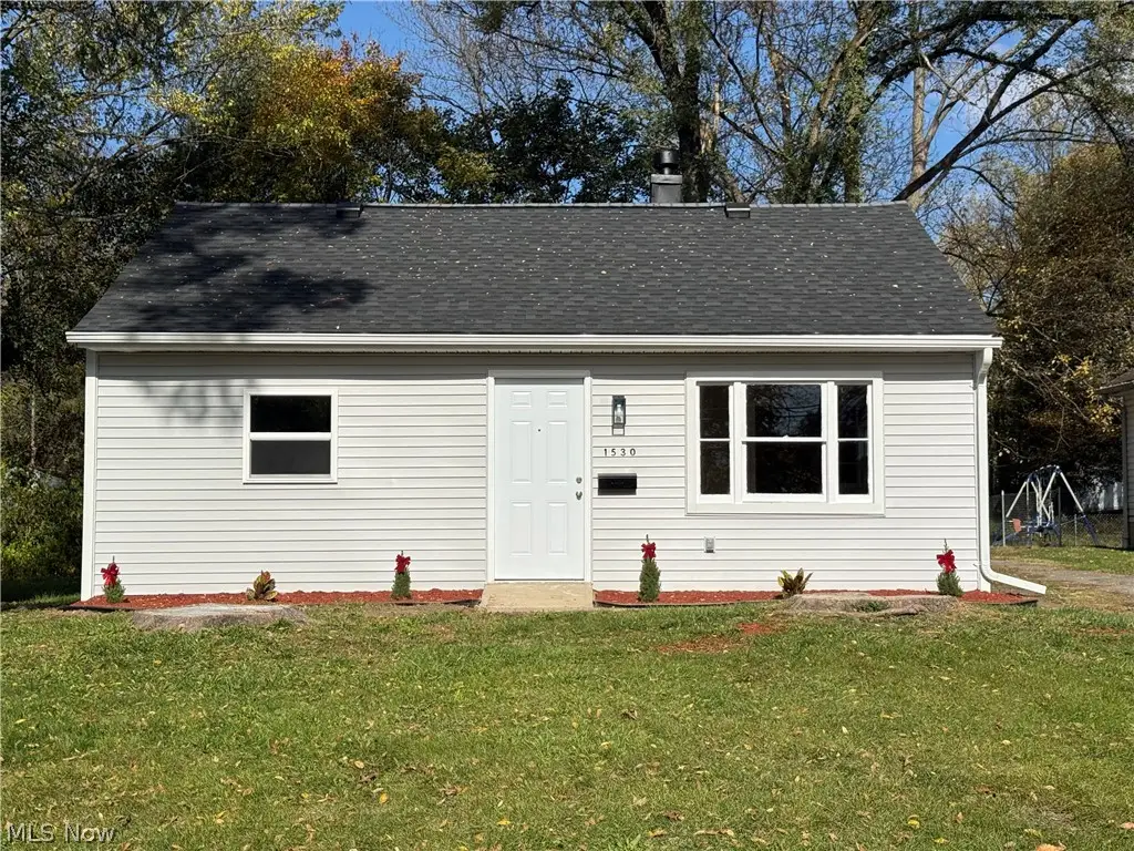 1530 Bennington Avenue, Youngstown, OH 44512 - #1