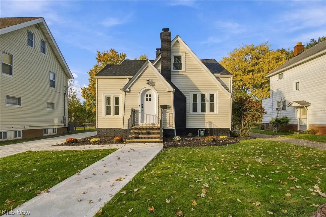 17408 Woodbury Avenue, Cleveland, OH 44135 - #1