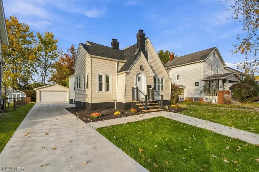 17408 Woodbury Avenue, Cleveland, OH 44135 - #3
