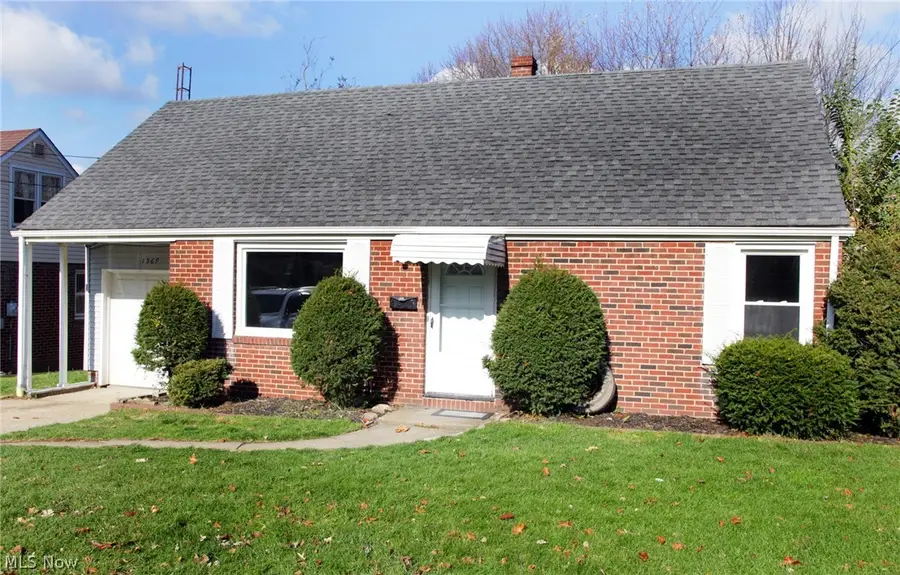 1569 25th Nw Street, Canton, OH 44709 - #2