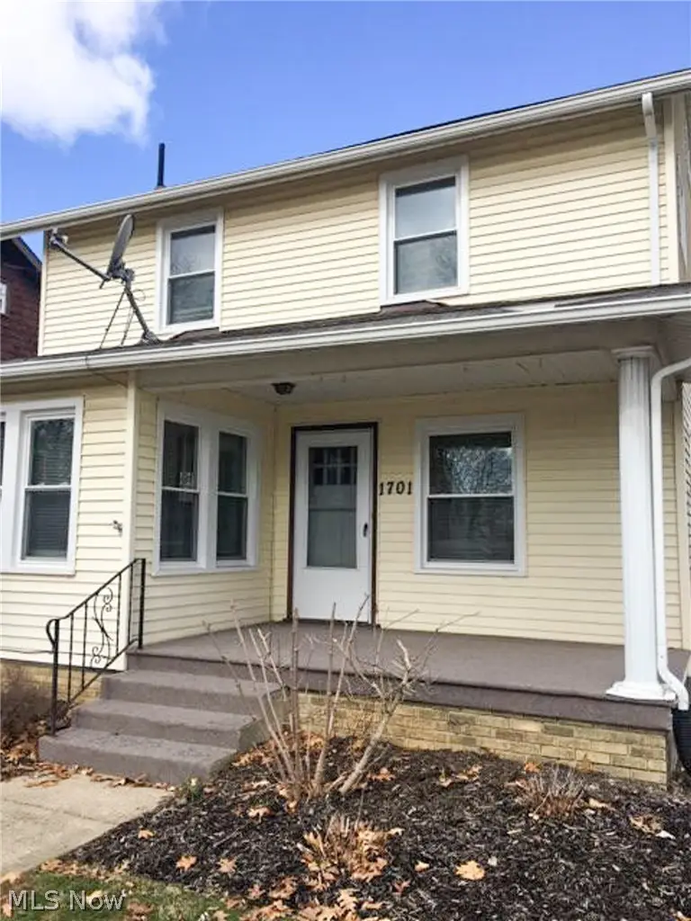 1701 27th Nw Street, Canton, OH 44709 - #2