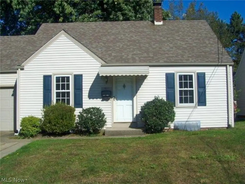 1611 25th Nw Street, Canton, OH 44709 - #1