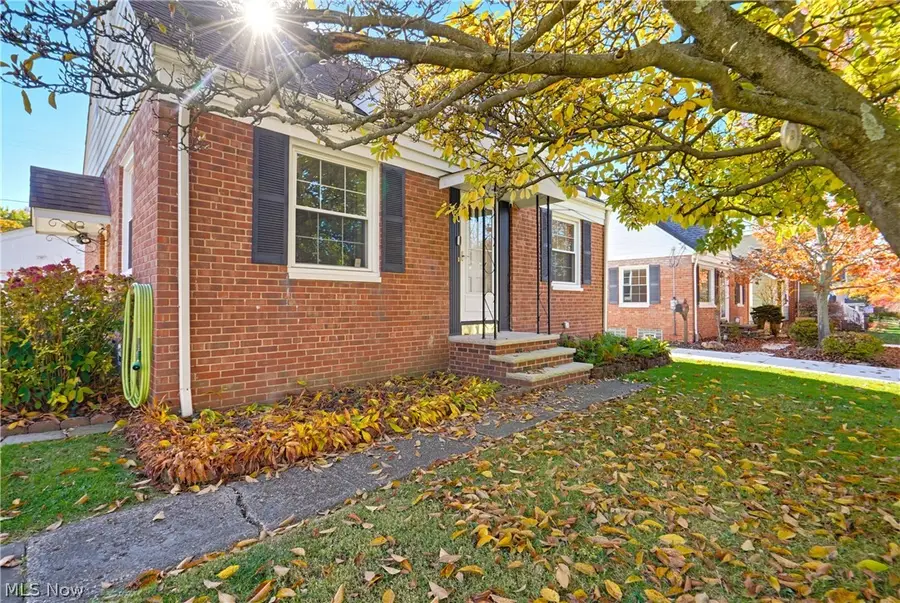 5180 Haverford Drive, Lyndhurst, OH 44124 - #3