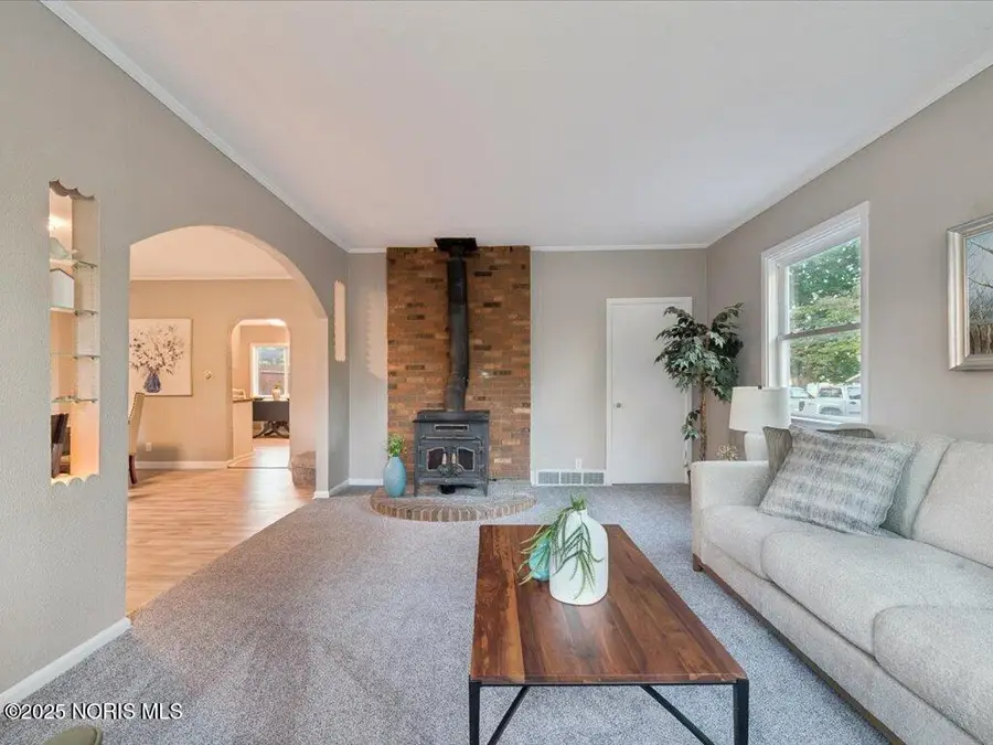 207 Ash Avenue, Findlay, OH 45840 - #3