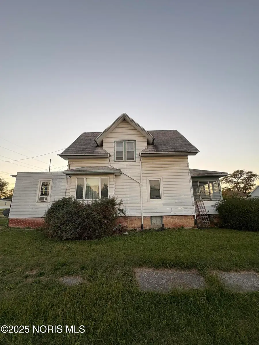 403 W Sugar Street, Leipsic, OH 45856 - Image #2