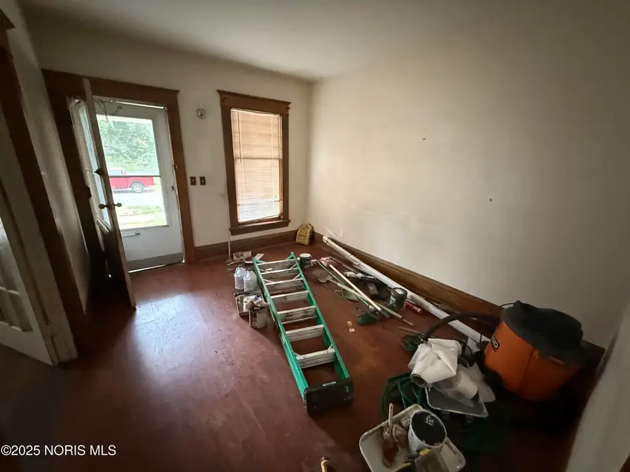 2369 Lawrence Avenue, Toledo, OH 43620 - Image #3