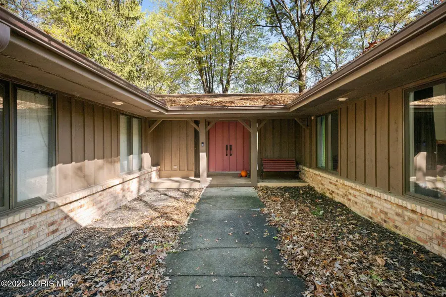 1 Indian Creek Drive, Rudolph, OH 43462 - Image #3