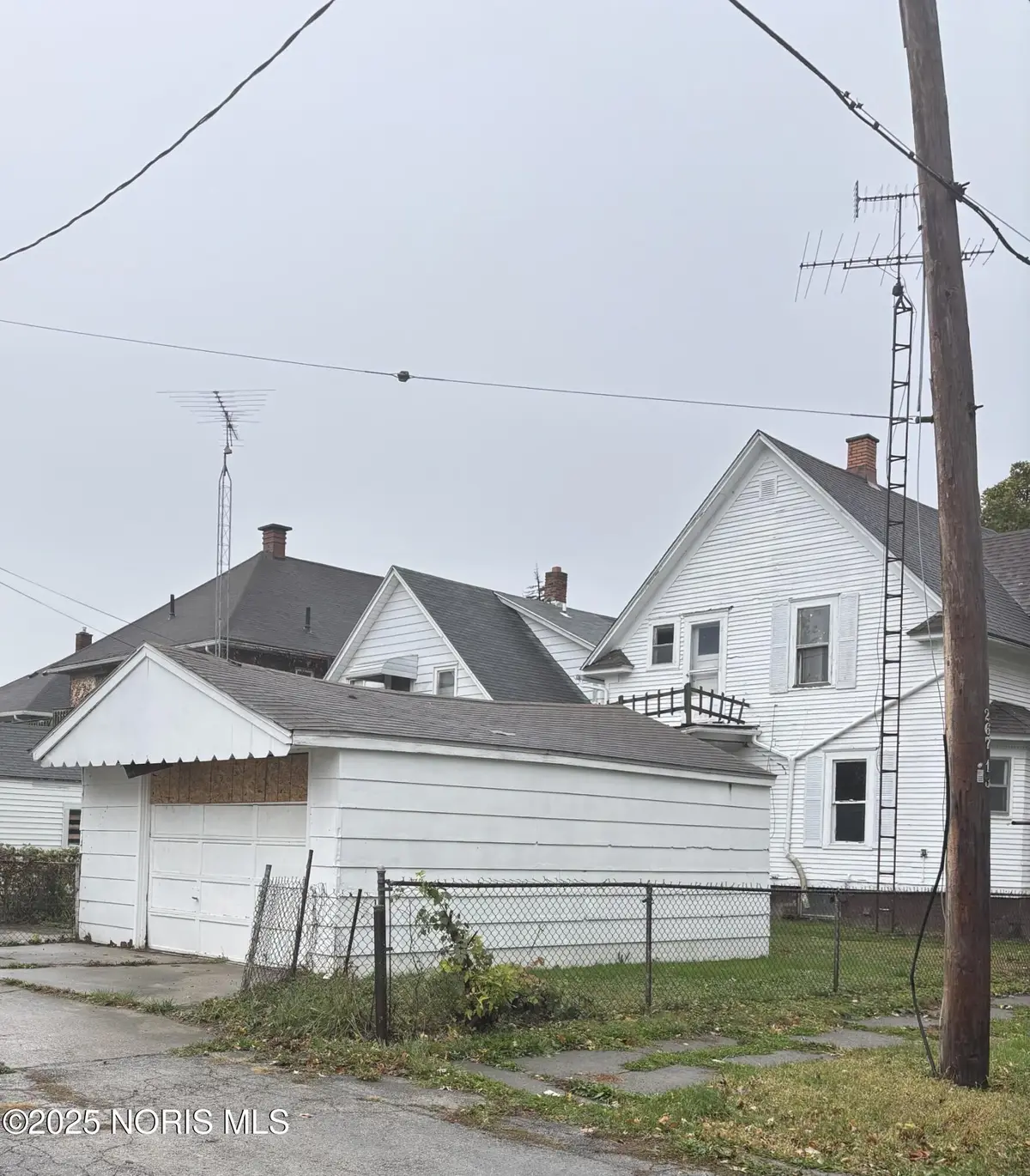 2742 Chestnut Street, Toledo, OH 43608 - Image #1