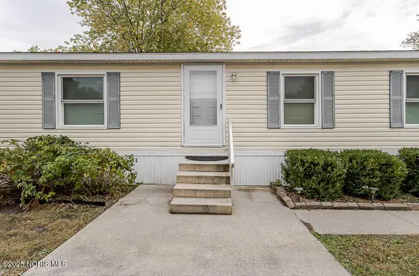 535 W Gypsy Lane Road #221, Bowling Green, OH 43402