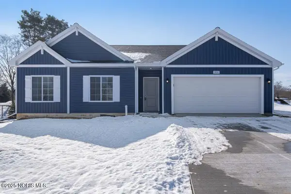 1123 Clairmont Avenue, Napoleon, OH 43545