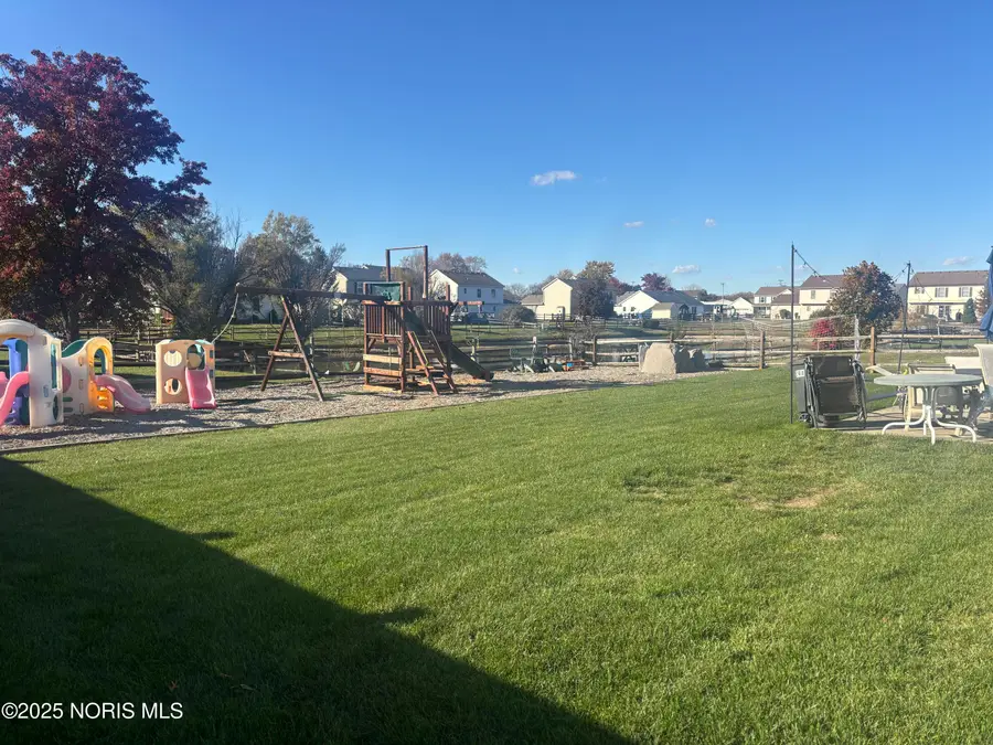 122 Fountain Drive, Holland, OH 43528 - Image #3