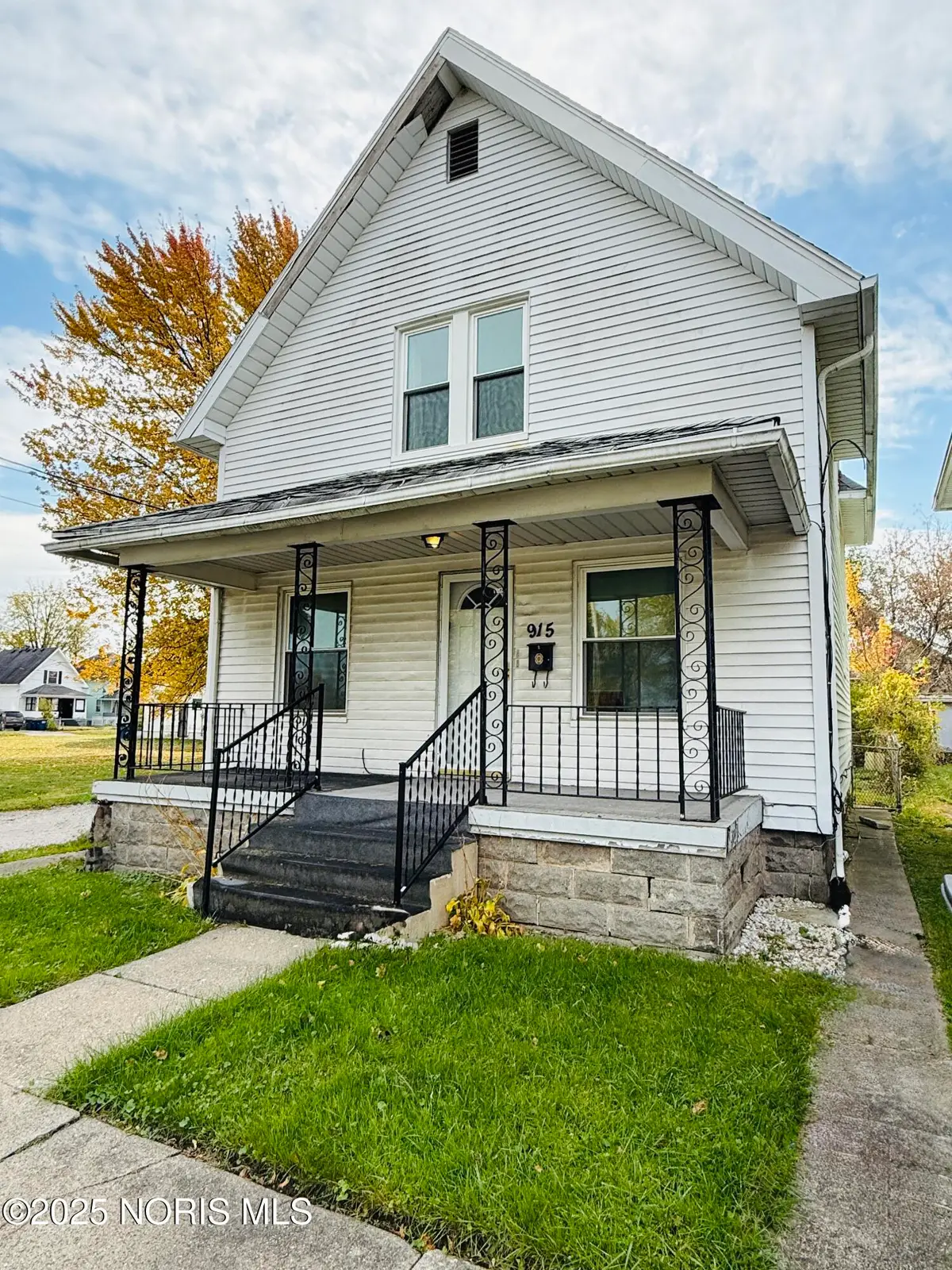 915 Nesslewood Avenue, Toledo, OH 43610 - Image #1